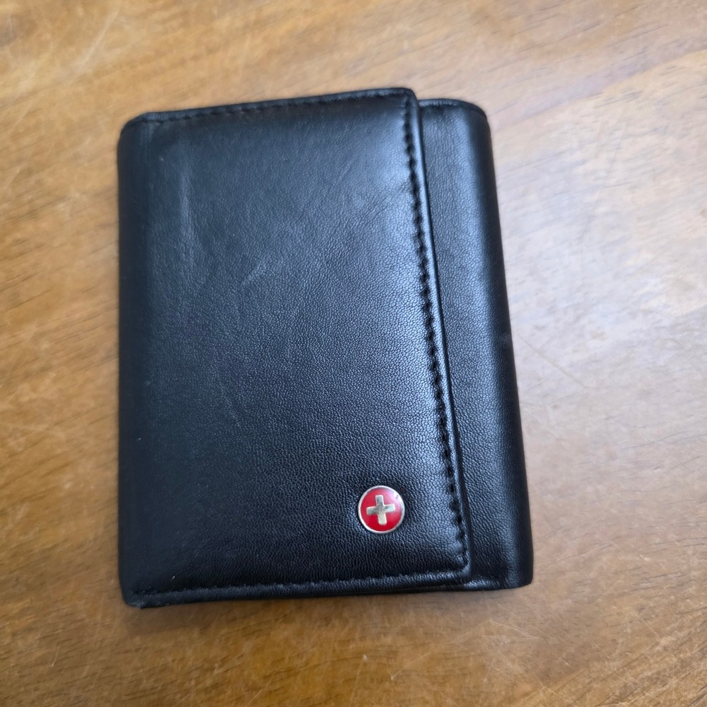 Alpine Swiss Trifold Wallet Mens Small Black Leather Classic Red Cross Logo EDC